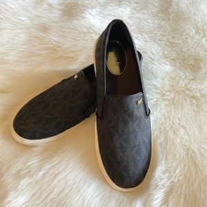 NWT Michael Kors Logo Slip On Sneakers